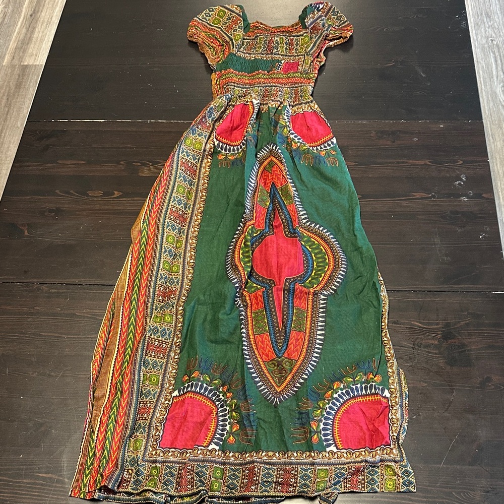 Bohemian Maxi Dress with Intricate Patterns